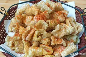 猪皮不要熬猪皮冻了，分享一个好吃的做法，色泽金黄口感酥脆图片