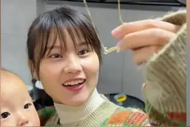 福建男子给老婆送礼物只送金子：有钱时是首饰，没钱时是她的盘缠图片