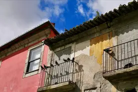 老旧小区改造，外窗护栏（飘窗）算违建必须拆除？有结论了图片