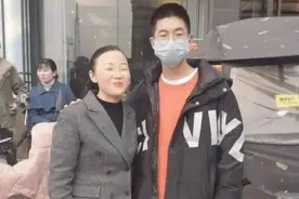 孙卓人未走茶已凉，养父母的亲戚已经对他开始冷漠图片
