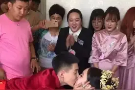 高迪陪纪凌尘看海去了，大美：千万别陪一个男孩长大图片