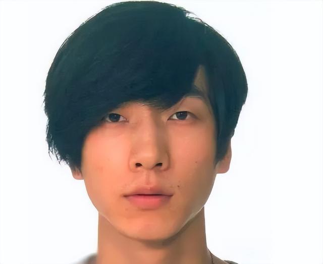 “男神”张亮，糊掉了