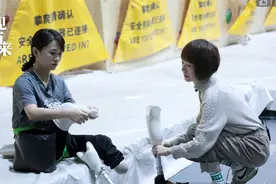 地震失去双腿 截肢两个月重登舞台……如今她为截肢者筑起一个家图片