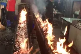 烧烤季节要到了，今天分享全套烧烤技术，烤羊腿羊肉串是绝技图片