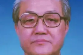 他是重庆直辖市首任市委书记，查办了“东北乔四”，现84岁仍康健图片