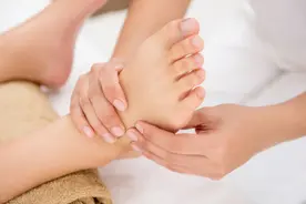 什么是脚癣，来看一下图片