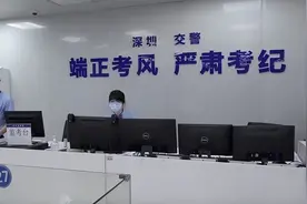 揭秘那些科目一考不过的学员在考场，作弊团队是怎么操作的？图片