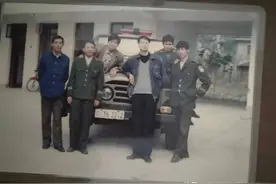 从警嫂到警察母亲，她撑起两代警察之家图片