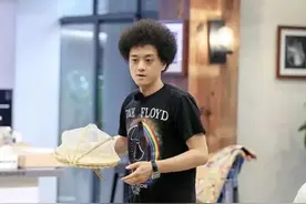 歌词赏析：赵英俊《送你一朵小红花》图片