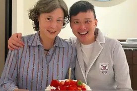 香港名媛经历7年同性婚姻，与新欢秀恩爱，恋情获富豪父亲认可图片