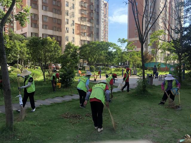 建党101周年东湖新技术开发区豹澥街分类专班黄金堂社区开展活动