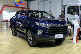 新车 | 3.0T柴油机+8AT，庆铃五十铃TAGA达咖H自动挡亮相重庆车展图片