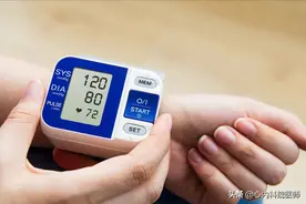 血压140/90以上就是高血压？医生辟谣：很多人被误诊为高血压图片