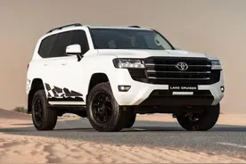 新车｜约63万元起售 丰田兰德酷路泽特别版实车发布 3.5T六缸动力图片