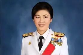 英拉：从政坛新星到落魄逃犯，流亡海外后成中国公司董事长图片