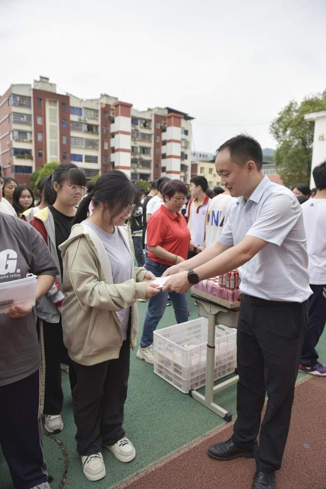 四川省民生研究会新媒体中心-官网