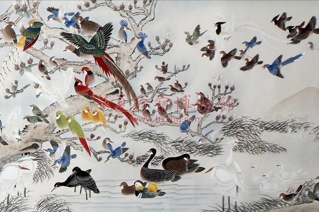 河南突降神秘巨鸟,无数乌鸦追随左右鸣叫不停,场景犹如百鸟朝凤？