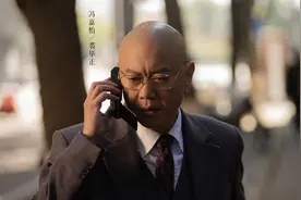 冯嘉怡：开着四百人公司却甘心当配角，爱着初恋多年53岁仍是单身图片