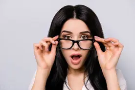 十大笑到「胸骨疼之系列一」的搞笑笑话图片