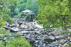 天气潮湿炎热，厦门入夏了吗？专家：夏季要等到7月才开始图片