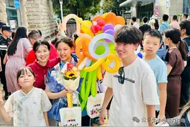 刚刚，2024高考收官！花式接考太可爱啦~图片