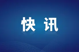 “五一”假期，为确保游客到各热门景点旅游车有处可停，绍兴开放一大批车位图片