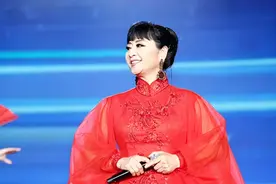 程志和殷秀梅离婚34年后，一个二婚入围城获幸福，一个66岁无子女图片