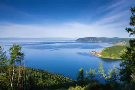 深度1640米的贝加尔湖，透明度可达41米，湖中的海洋动物哪来的？图片