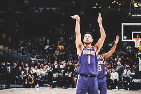 短短5年前，他们都说布克就是个刷子图片