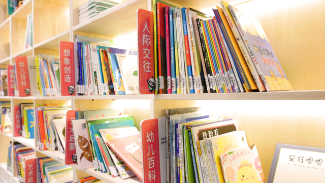 适合小区门口开的低成本小店（小区门口开什么店比较赚钱）