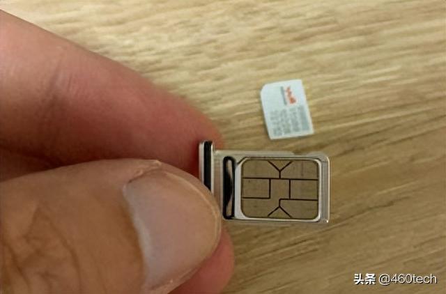 三星双卡双待智能机(iphone11怎么插双卡)