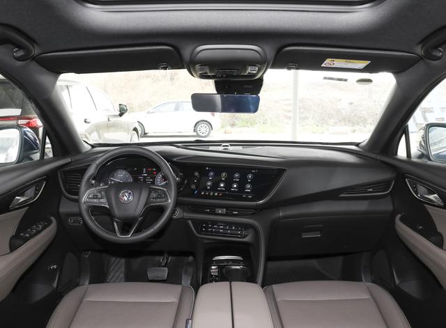 25万买这台23款昂科威Plus五座豪华型值不值？看完你就懂了