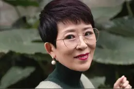 女人到了60岁，有5个不注意又暴露年纪的地方，太容易显老图片