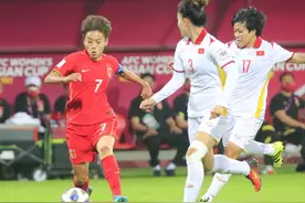 中国女足手下败将“悲惨”生活曝光：月薪1400元，踢完球去干农活图片