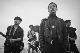 《无地自容》封神，从摇滚教父到流浪歌手，窦唯到底经历了什么？图片