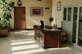 旅店入住必须扫码登记图片