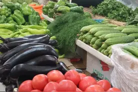 一斤萝卜11元，大葱涨至12元，一棵白菜高达78元，4月蔬菜还涨吗图片