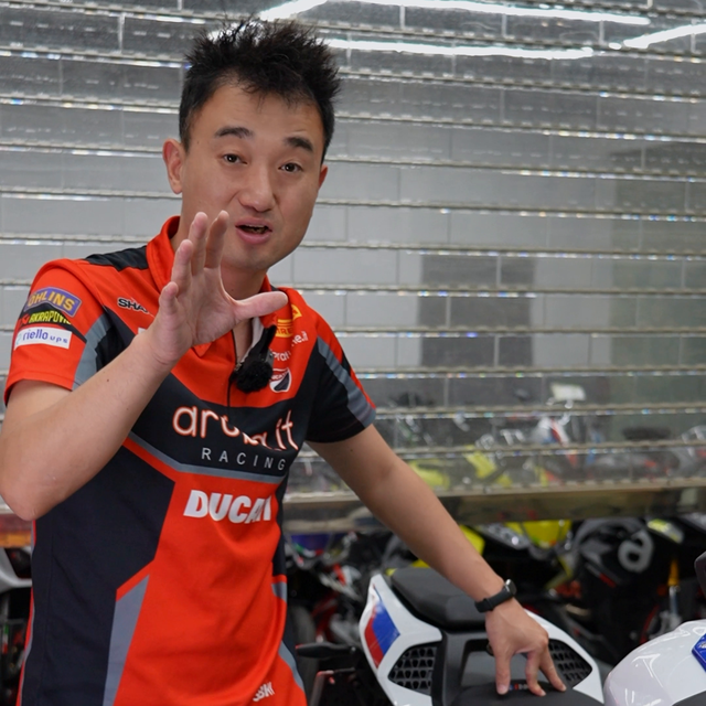 跌入神堂的宝马22款 S1000RRM 版。#机车