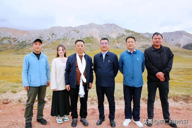 西安鄠邑区炉客后裔赴西藏洛隆硕督参加民族团结文化交流活动举行