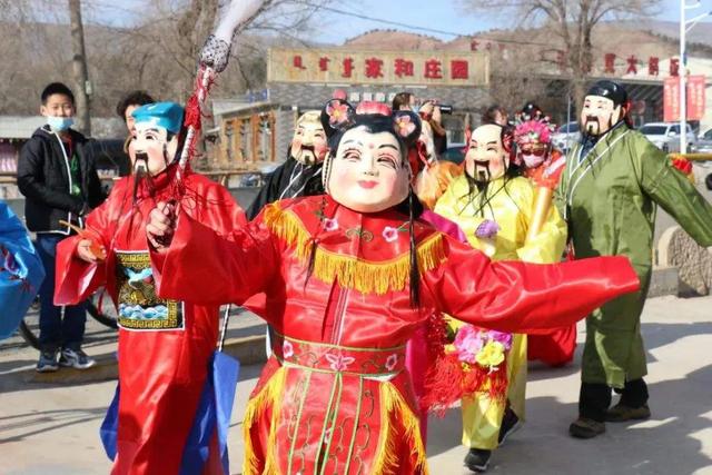 八仙过海是我们从小就知道的神话故事,分别指铁拐李,汉钟离,张果老,何