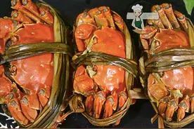 蒸螃蟹时，直接下锅，大错特错！厨师长：学会3步，蟹肉嫩不流黄图片
