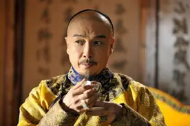 康熙第一次吃巧克力时，看了900多字说明书，淡淡回道：知道了图片