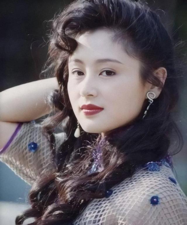 吊打韩国化妆术！中国女生这样化妆也太美了