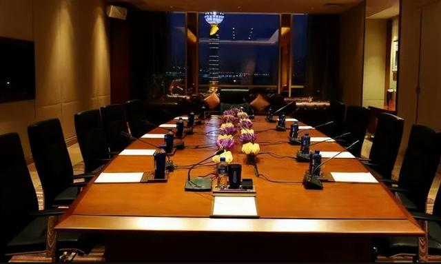 �����ѡ���ʵĻ��˾�����ţţ��ȫ��λ�߻��ܸ���