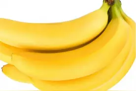 买香蕉时，遇到这“四种”香蕉尽量绕开走！商贩自己也不吃！图片