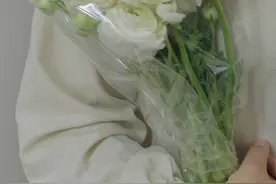 “断联”后，女人出现这样的行为，大概率就是还爱着你图片