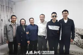 “他是我们的骄傲！”︱杜富国同志荣获“八一勋章”，家乡人民倍感自豪图片