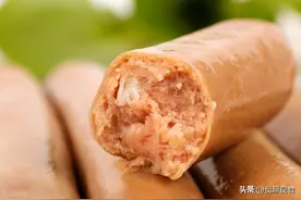买火腿肠时，认准包装上“4行字”，不管啥牌子，都是优质火腿肠图片