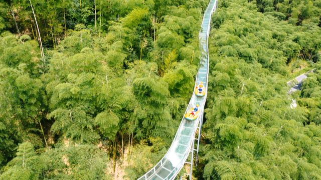 王校长水上炫技！华东屈指可数竹尖漂流“安吉星潮营地”大曝光