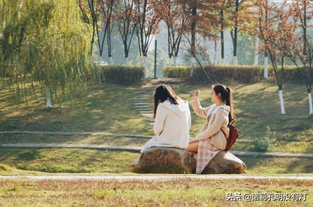 职场：我，90后实习生，拒绝上司深夜约酒后，他精心策划一场骗局